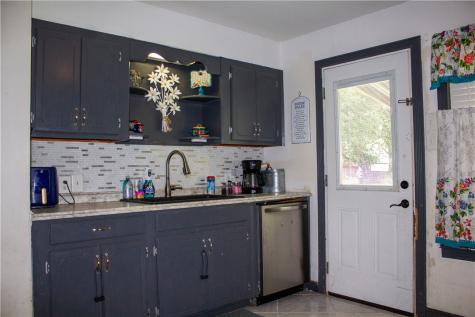 405 W Walton Street Beeville TX 78102
