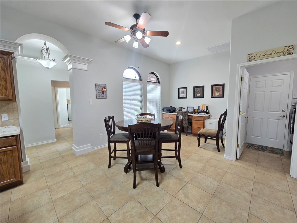 6214 Garden Court Corpus Christi TX 78414
