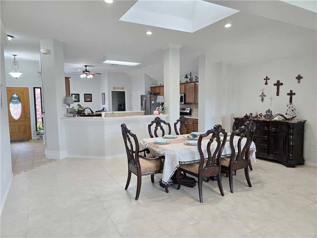 6214 Garden Court Corpus Christi TX 78414