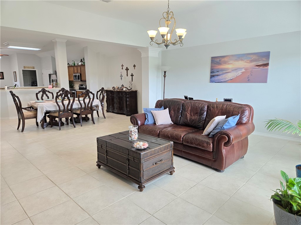 6214 Garden Court Corpus Christi TX 78414