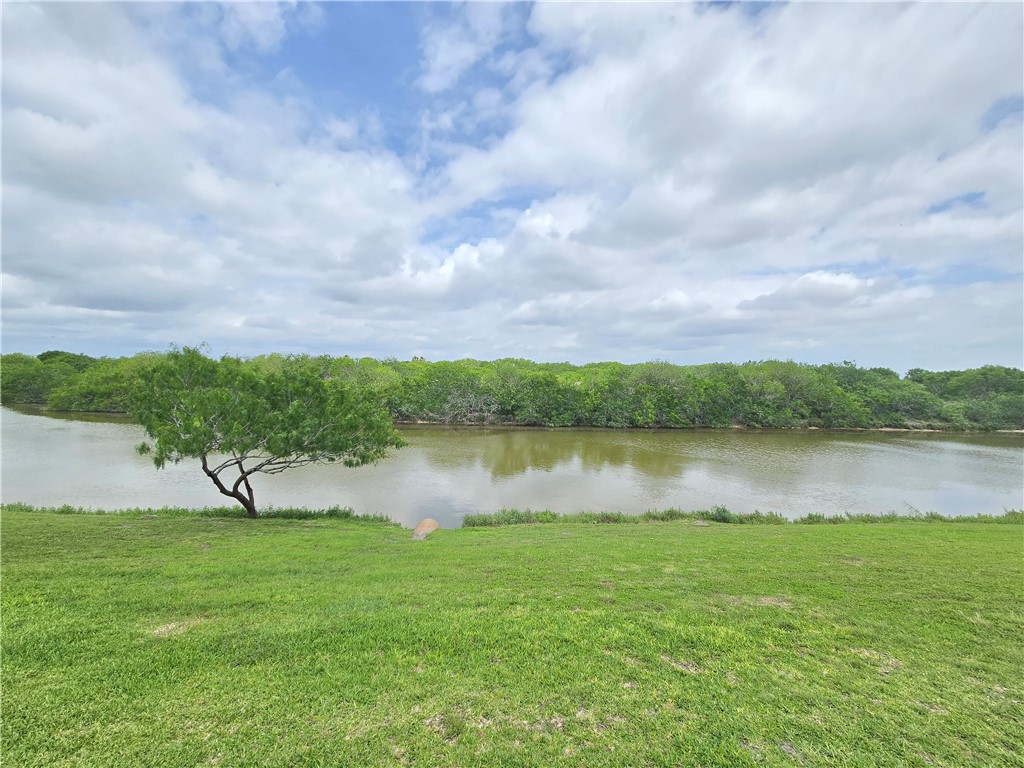 6214 Garden Court Corpus Christi TX 78414