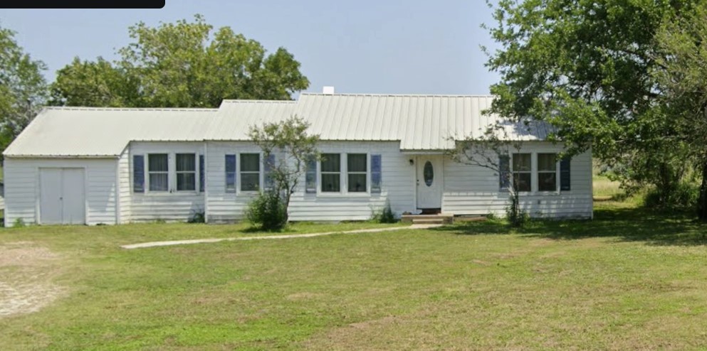 145 Churchill Road Woodsboro TX 78393