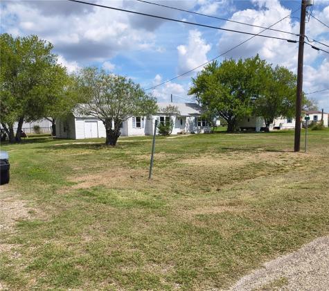 145 Churchill Road Woodsboro TX 78393
