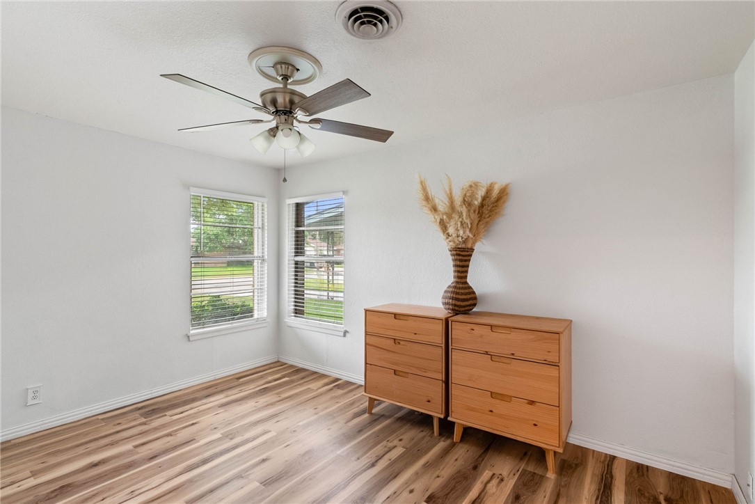 426 Troy Drive Corpus Christi TX 78412
