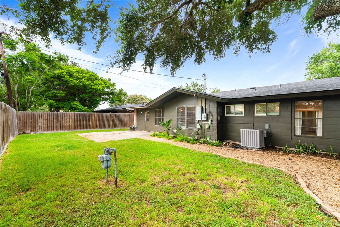 426 Troy Drive Corpus Christi TX 78412