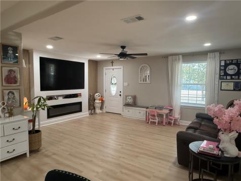 106 Adams Drive Corpus Christi TX 78415