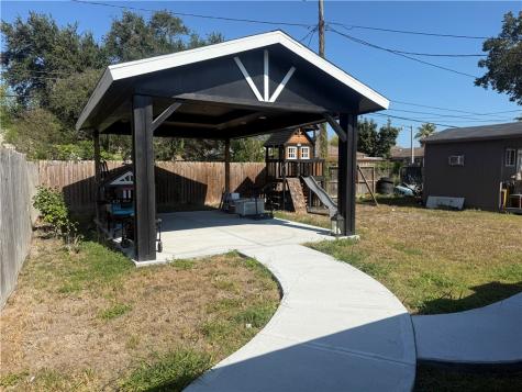 106 Adams Drive Corpus Christi TX 78415