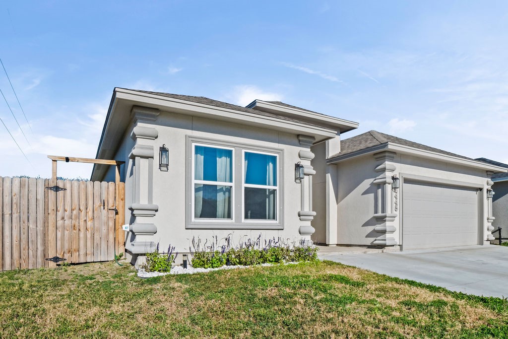 2445 Manuel Corpus Christi TX 78414