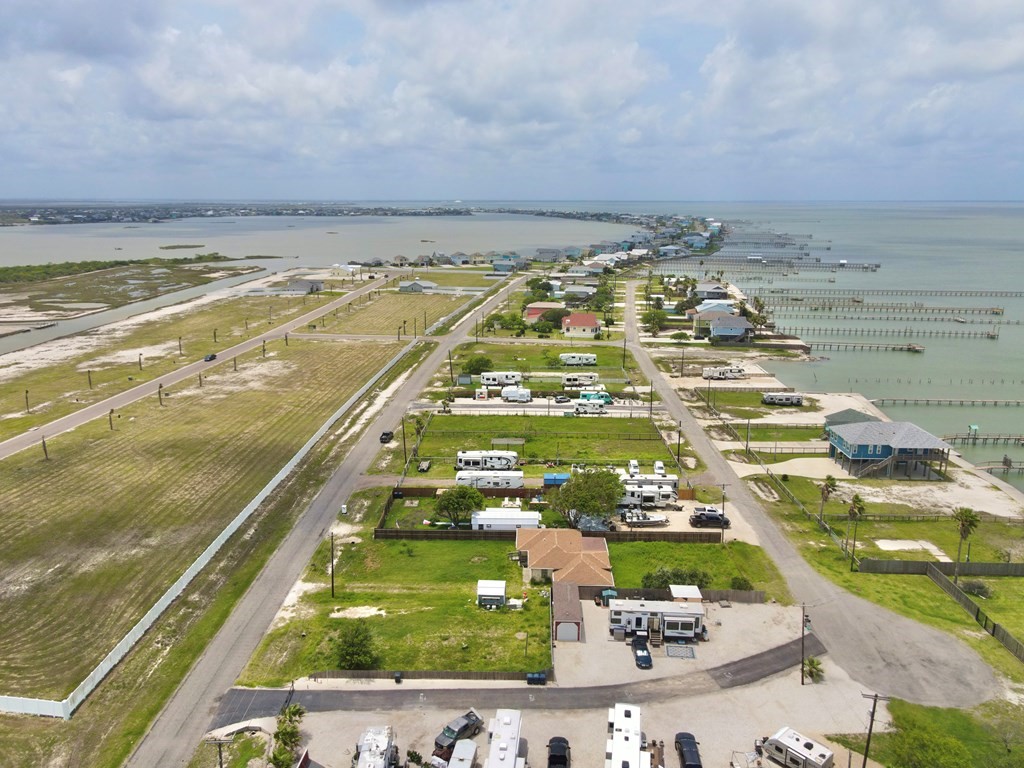 16 Copano Ridge Rockport TX 78382