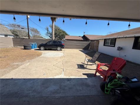 217 Pecos Street Portland TX 78374