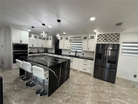 217 Pecos Street Portland TX 78374
