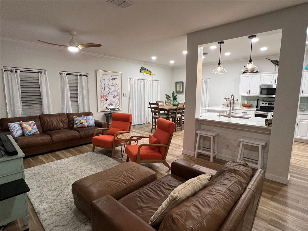 14878 Granada Drive 103 Corpus Christi TX 78418