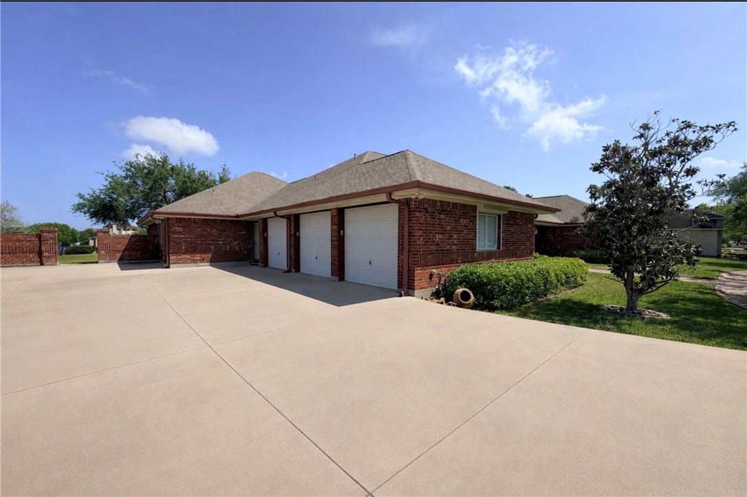 5718 Oso Parkway Corpus Christi TX 78414