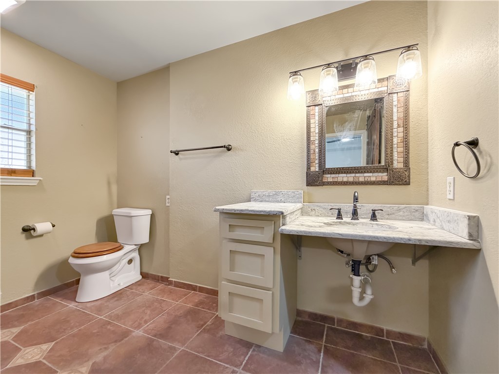 4214 Valley Corpus Christi TX 78413