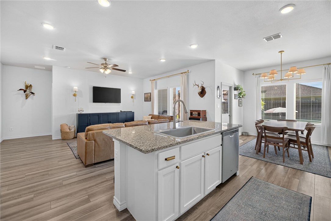 7814 Stampede Drive Corpus Christi TX 78414