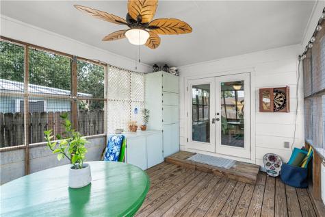 306 Naples Street Corpus Christi TX 78404