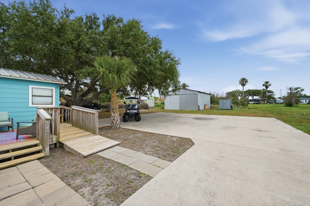 819 S Church Street Rockport TX 78382