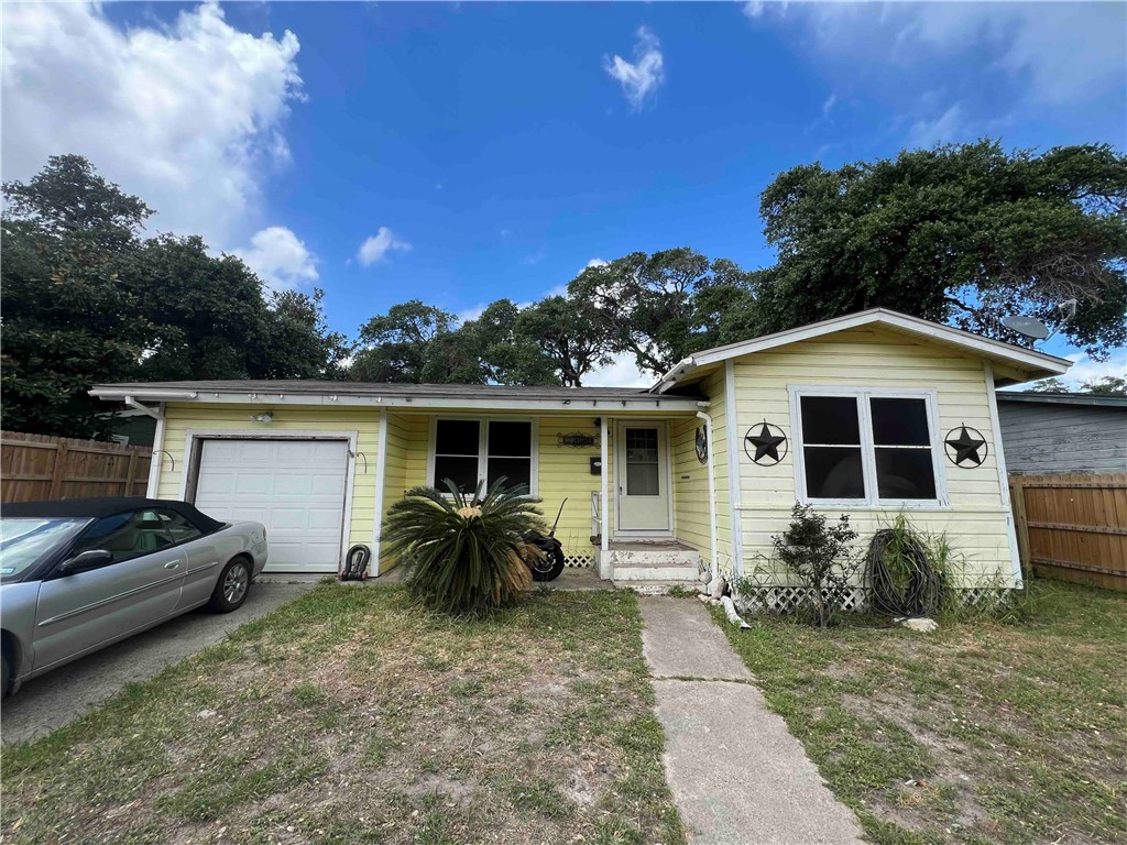 1369 Oak Park Drive Aransas Pass TX 78336