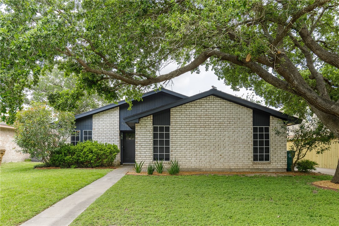4310 Woodland Creek Drive Corpus Christi TX 78410