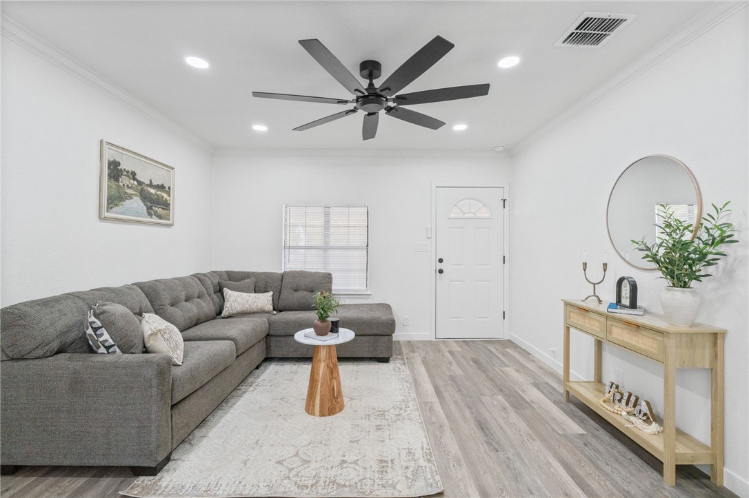 2829 Sarita Street Corpus Christi TX 78405
