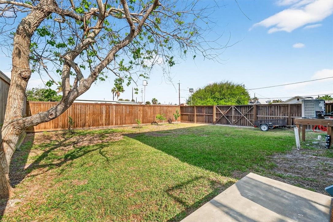220 E Brundrett Avenue Port Aransas TX 78373