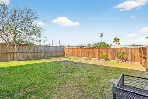 220 E Brundrett Avenue Port Aransas TX 78373