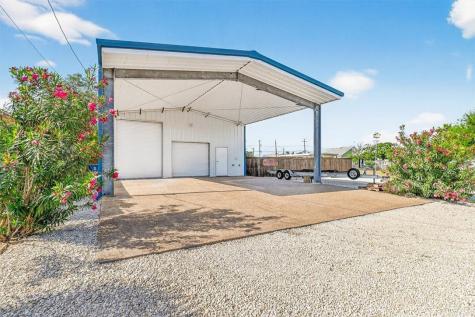 220 E Brundrett Avenue Port Aransas TX 78373