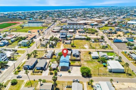 220 E Brundrett Avenue Port Aransas TX 78373