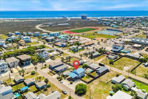 220 E Brundrett Avenue Port Aransas TX 78373