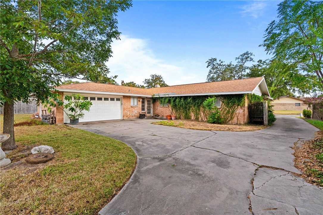 5217 Moultrie Drive Corpus Christi TX 78413