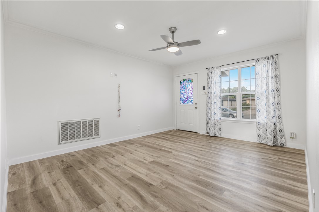 1109 Salem Drive Corpus Christi TX 78412