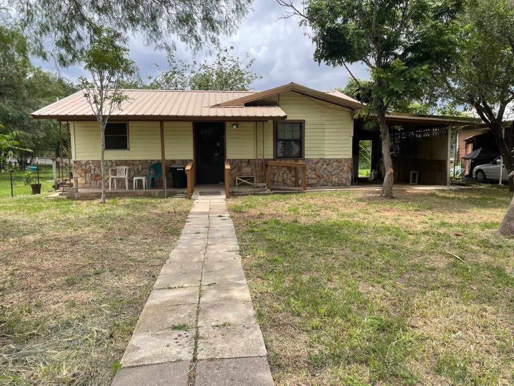 305 W Tilley Street Hebbronville TX 78361