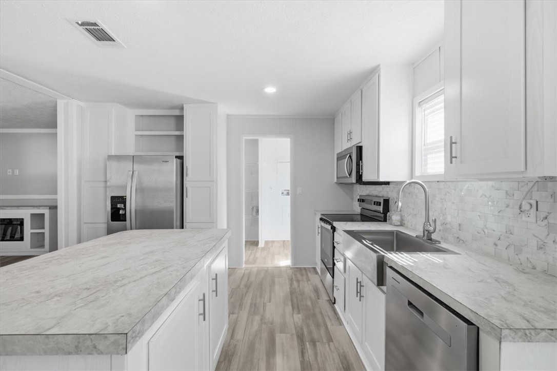 1011 Mark Street George West TX 78022