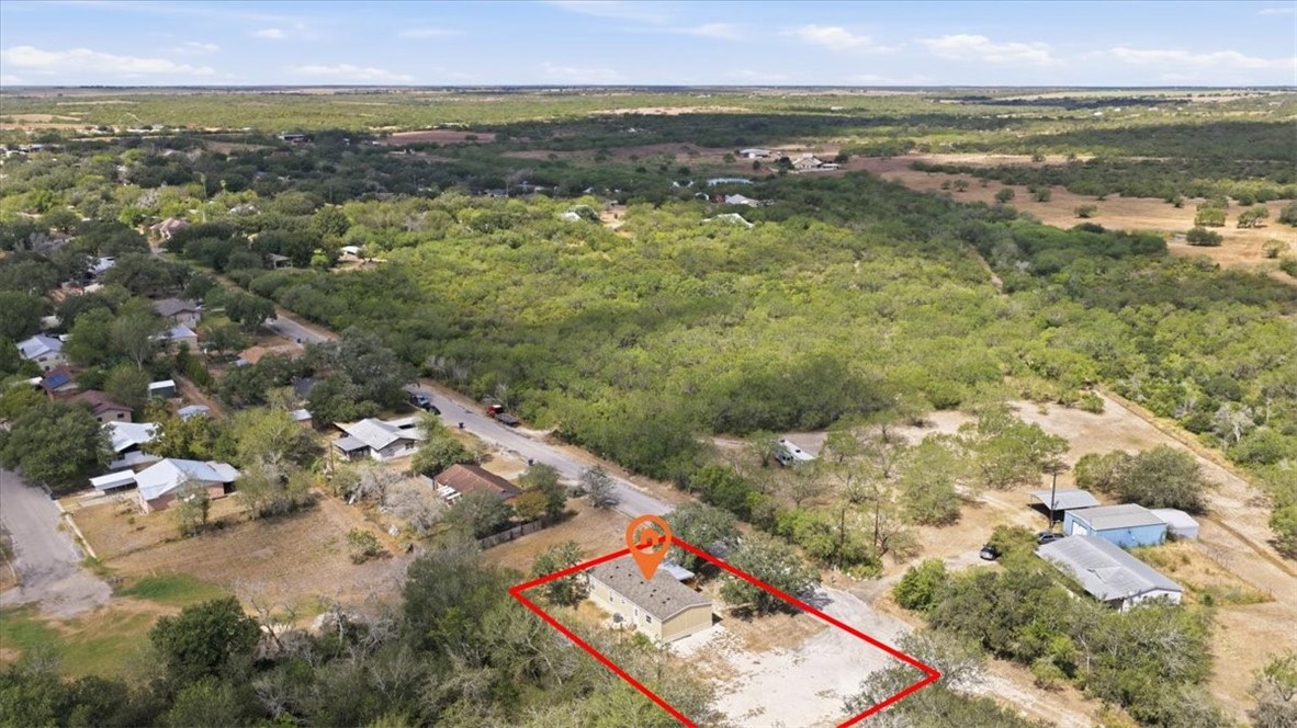 1011 Mark Street George West TX 78022