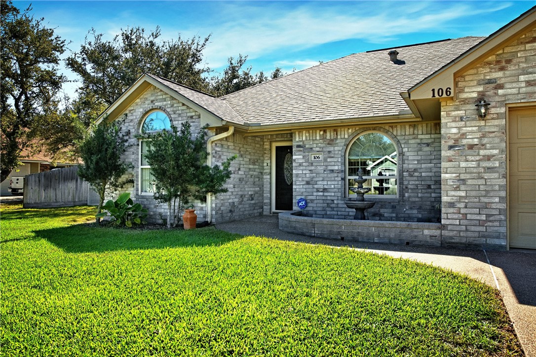 106 N Santa Clara Drive Rockport TX 78382