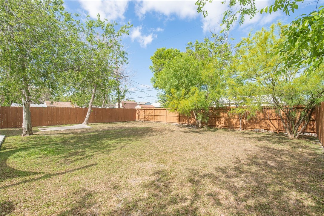 626 Robert Drive Corpus Christi TX 78412