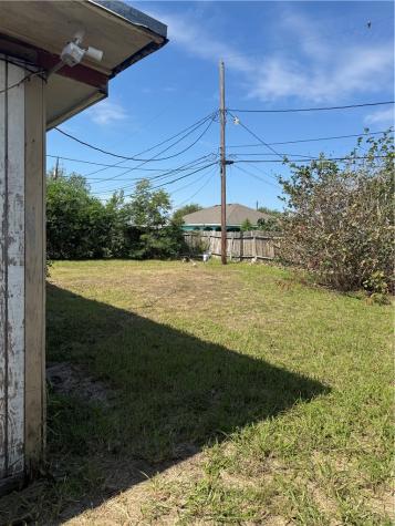 925 Hazel Drive Corpus Christi TX 78412