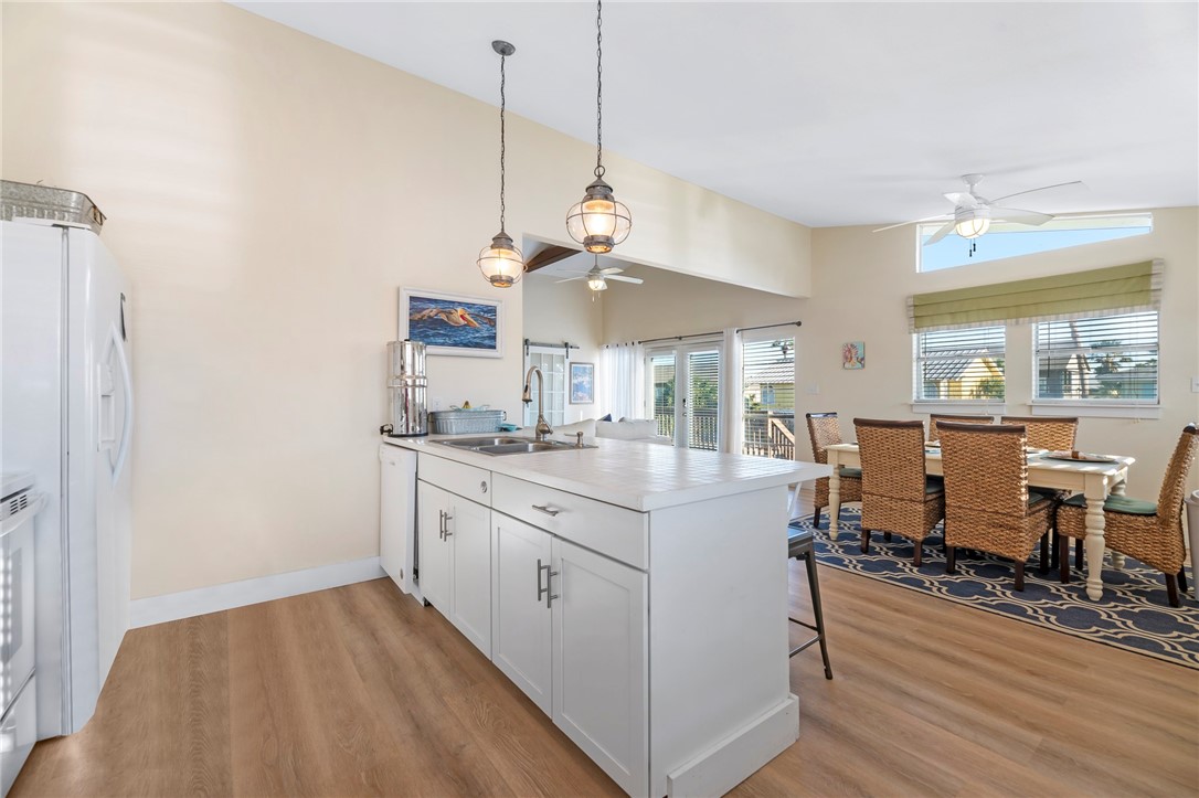 1 Lauderdale Drive Rockport TX 78382