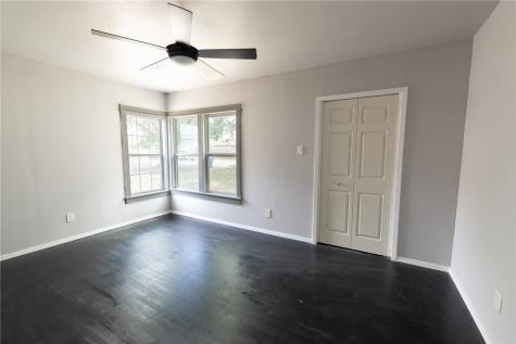 306 W Hutchinson Street Beeville TX 78102