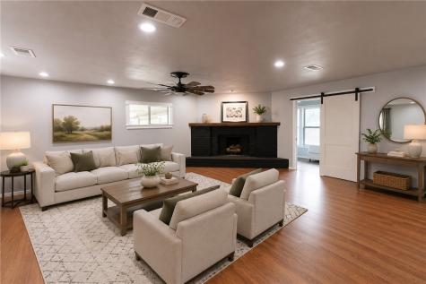 306 W Hutchinson Street Beeville TX 78102