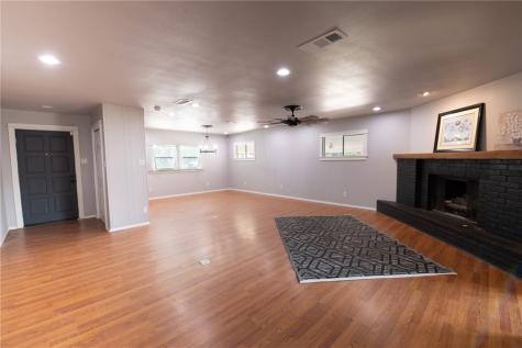 306 W Hutchinson Street Beeville TX 78102