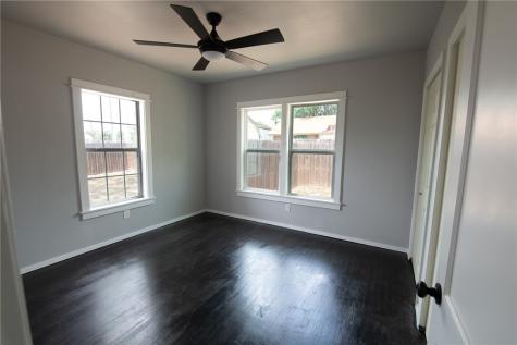 306 W Hutchinson Street Beeville TX 78102