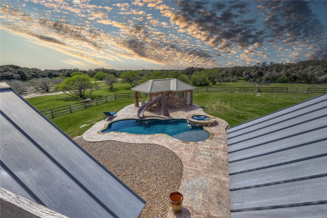 1901 Glenoak Drive Corpus Christi TX 78418