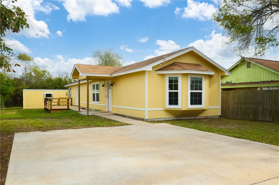 1233 Preston Street Corpus Christi TX 78418