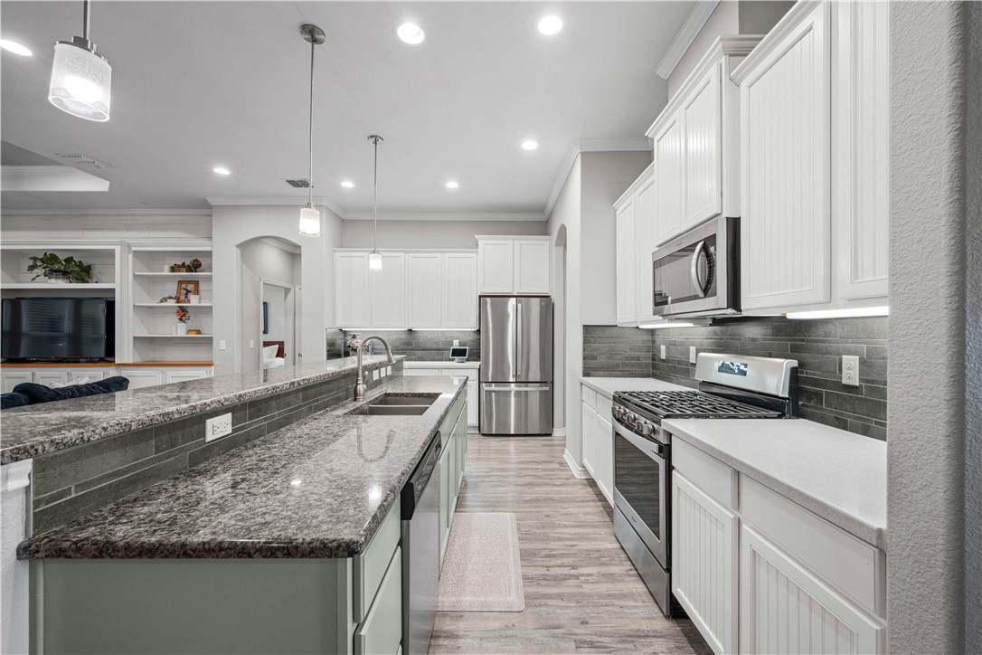 106 Dream Oak Drive Rockport TX 78382