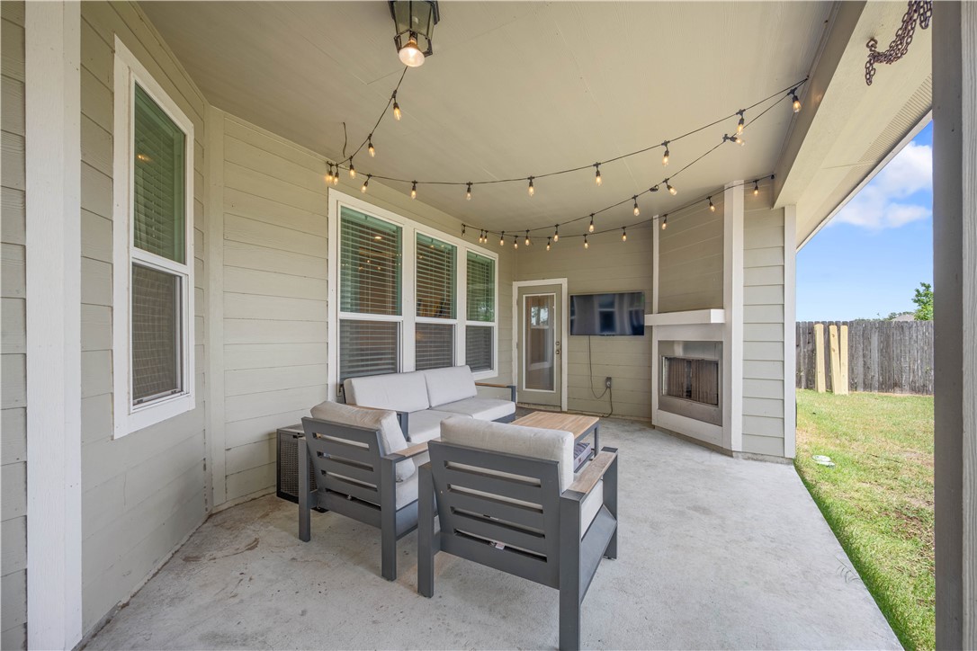 106 Dream Oak Drive Rockport TX 78382