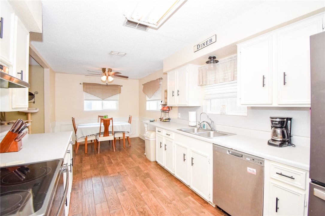 11902 Black Peak Corpus Christi TX 78410