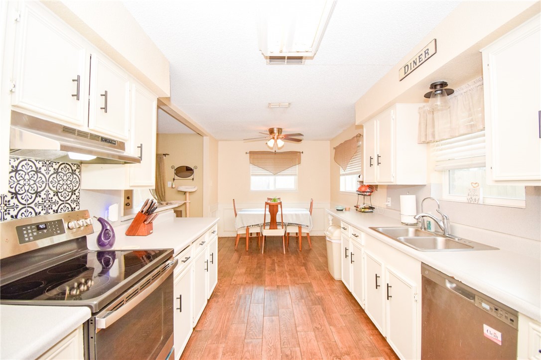 11902 Black Peak Corpus Christi TX 78410