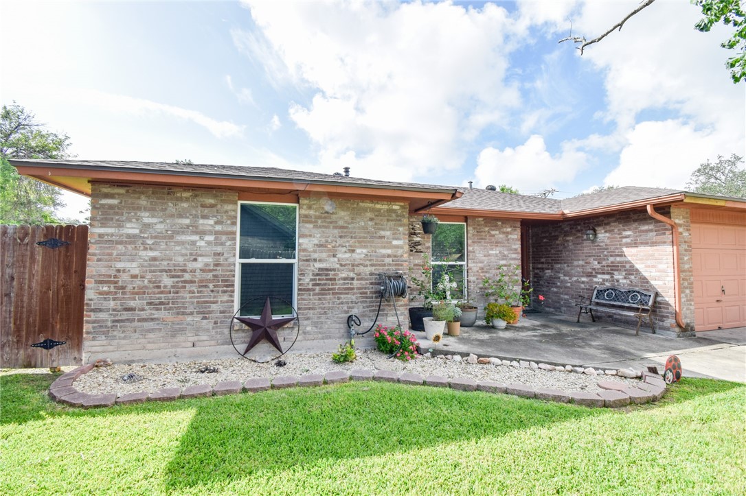 11902 Black Peak Corpus Christi TX 78410