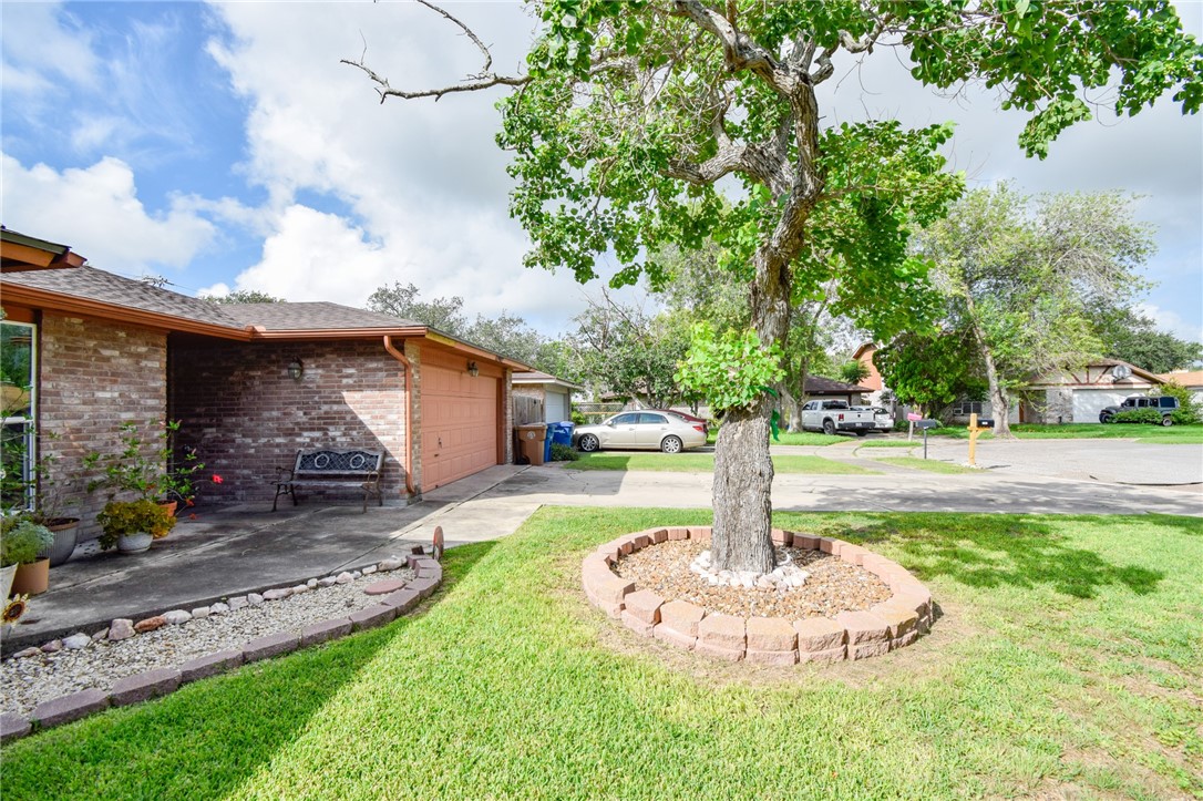 11902 Black Peak Corpus Christi TX 78410